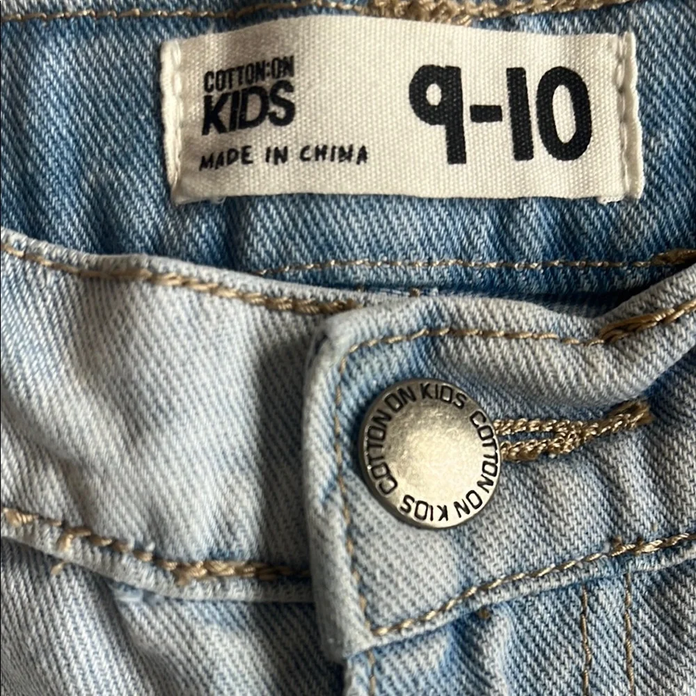 Cotton On Light Blue Jean Distressed Frayed Hem Shorts. Size  9-10 - Picture 2 of 5